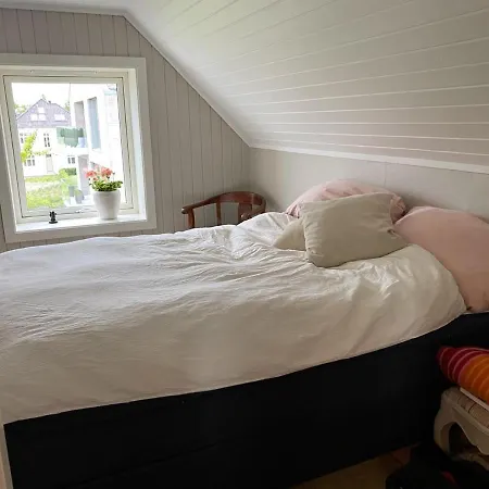 Takvaning Pa Strandpromenaden Med Havsutsikt * Kristiansand